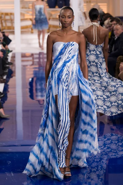 Look 7
